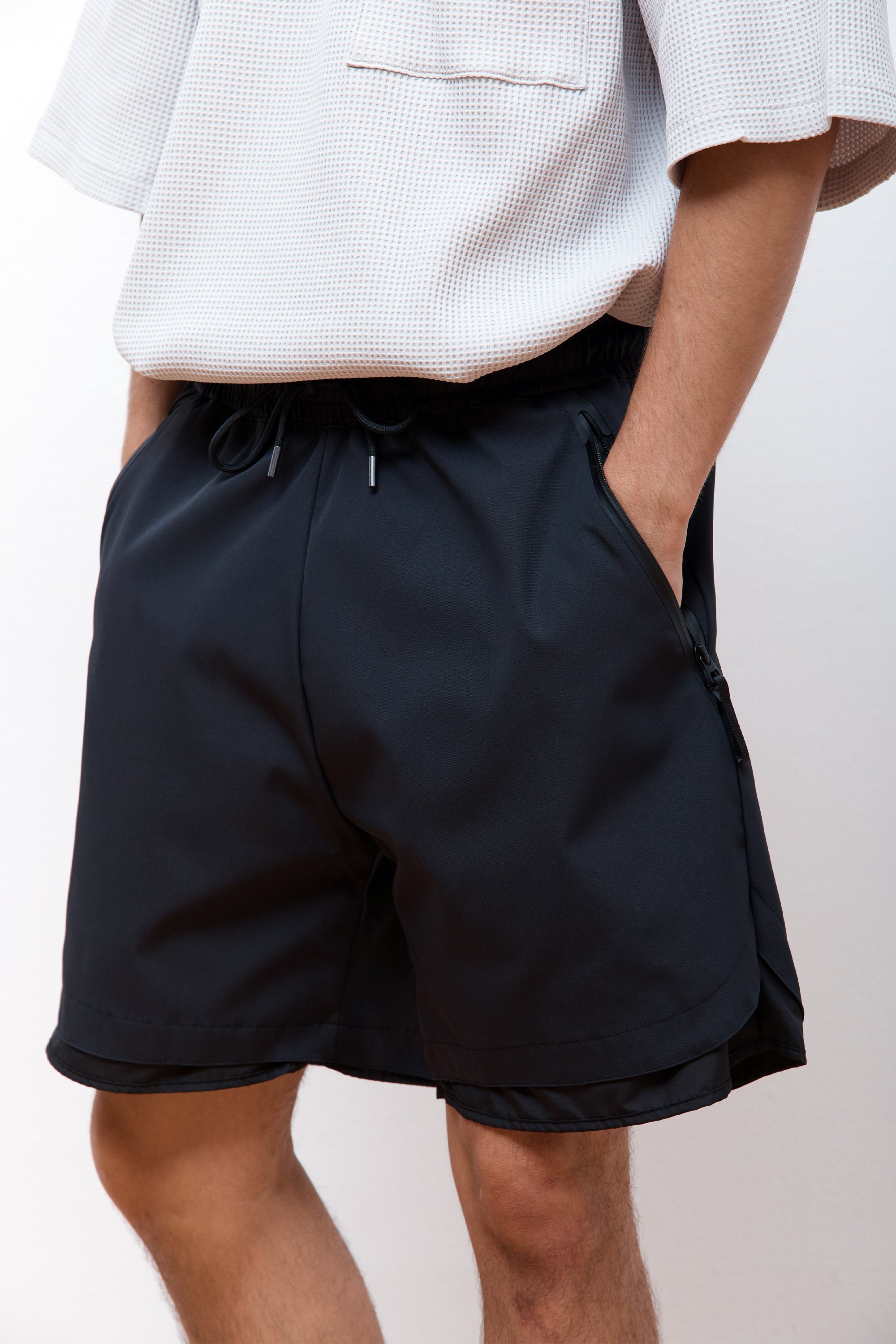 Tech Commuter Shorts Off Black