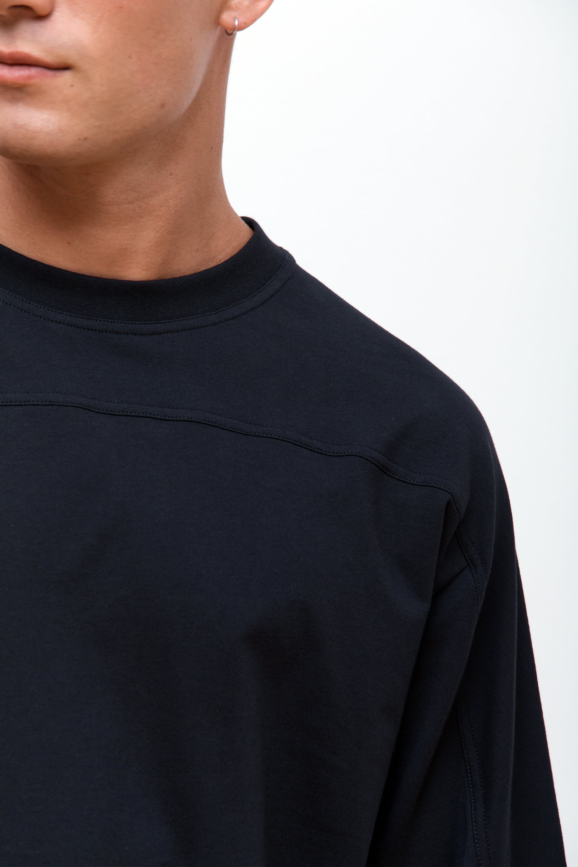 Welt Tee Black