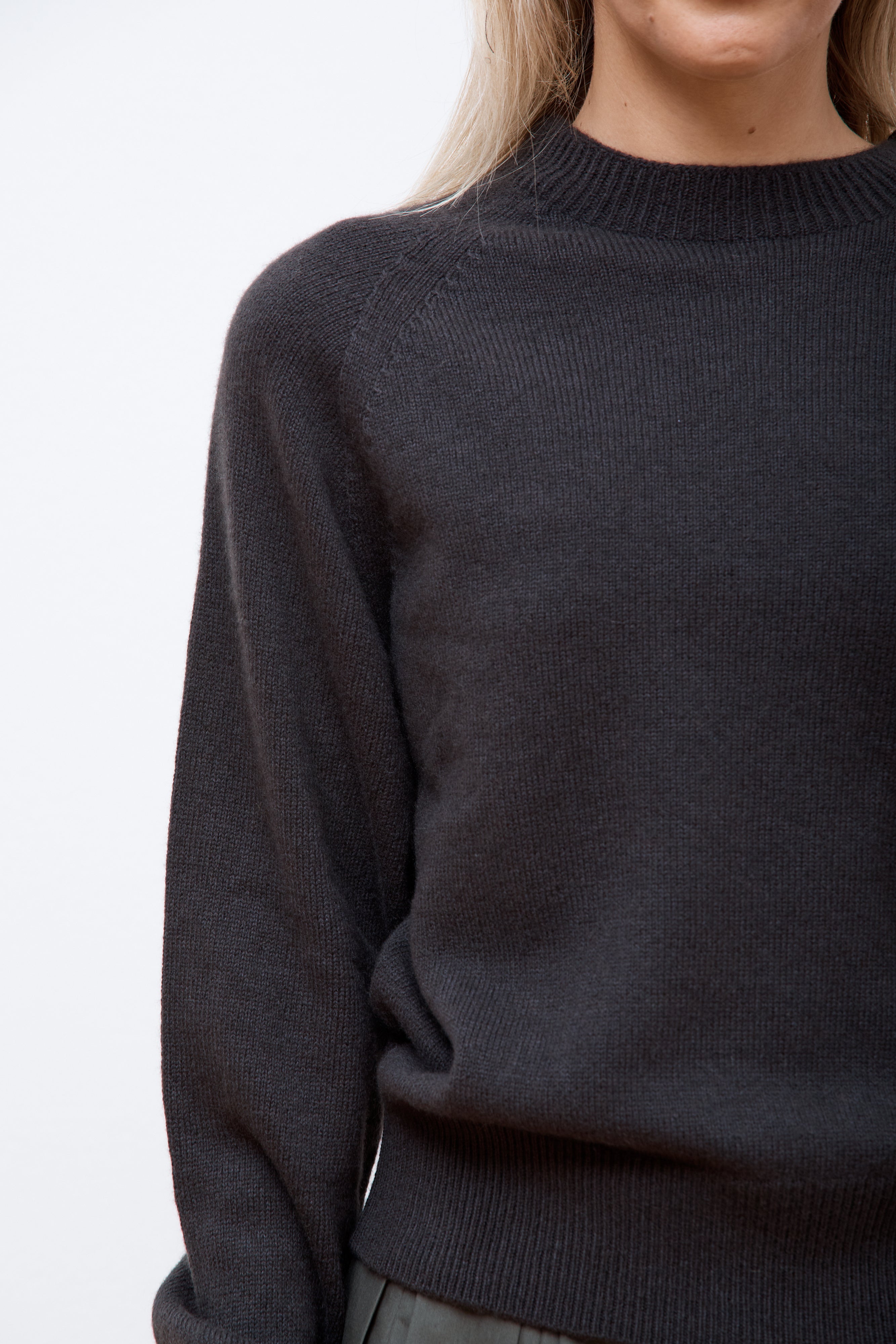 Short Classic Crew Neck Assam