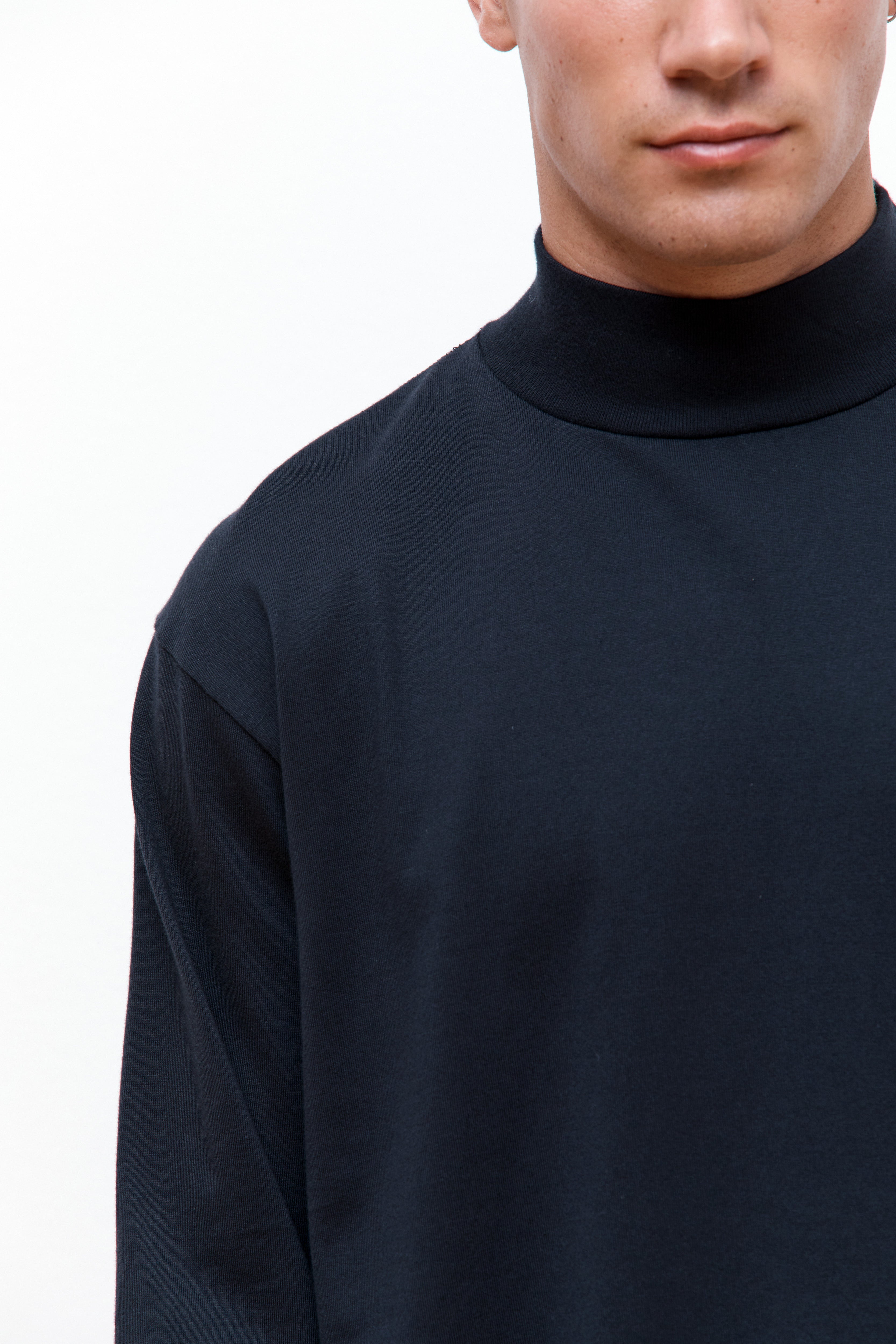 L/S Mock Neck Tee Black