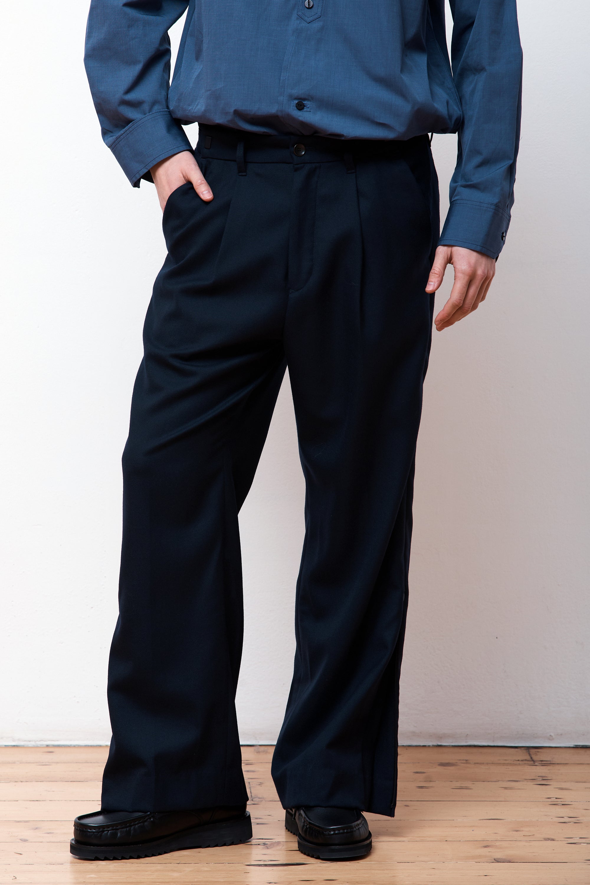 Side Zip Wool Slacks Navy