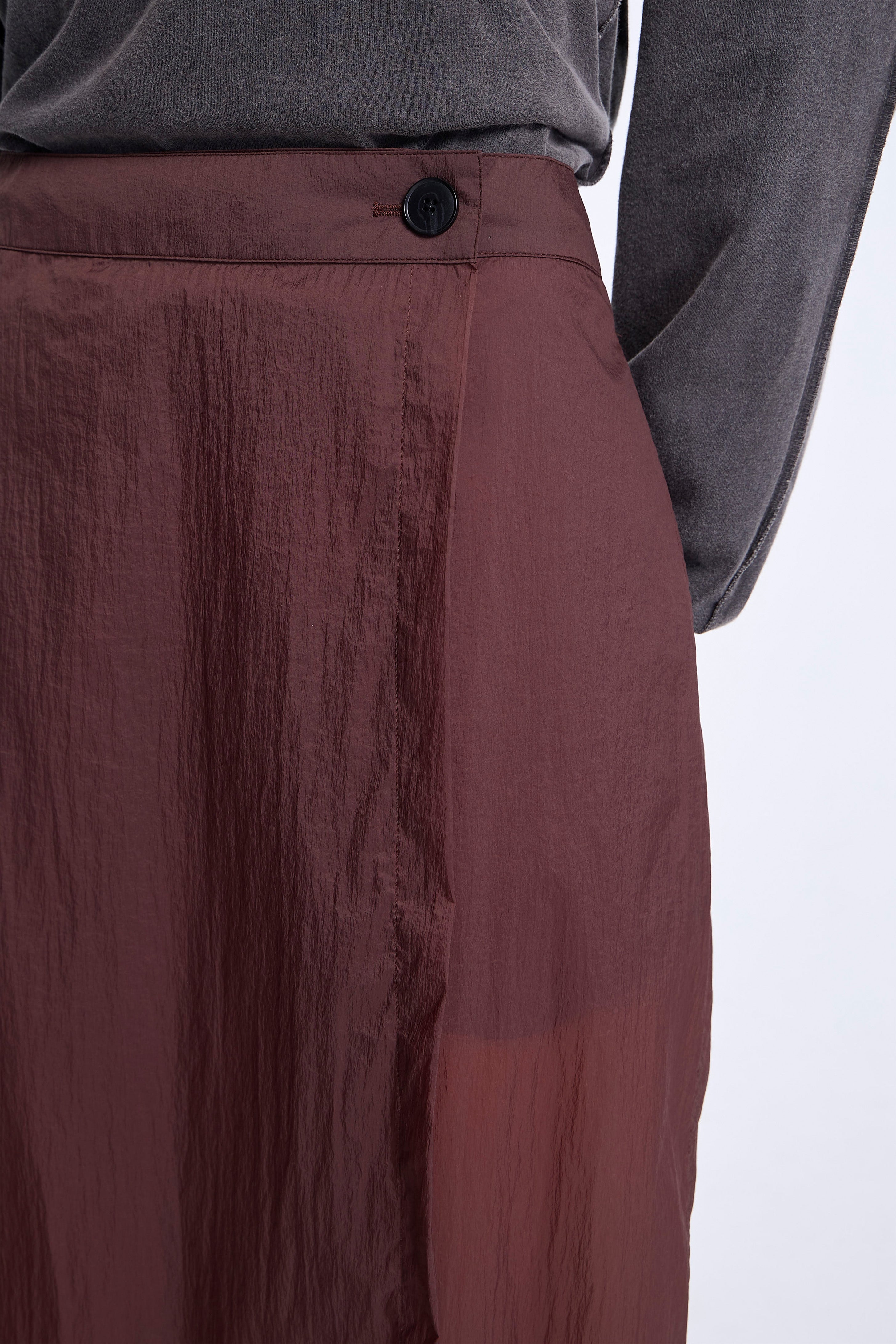 Classic Wrap Skirt Merlot Crinkled Tech