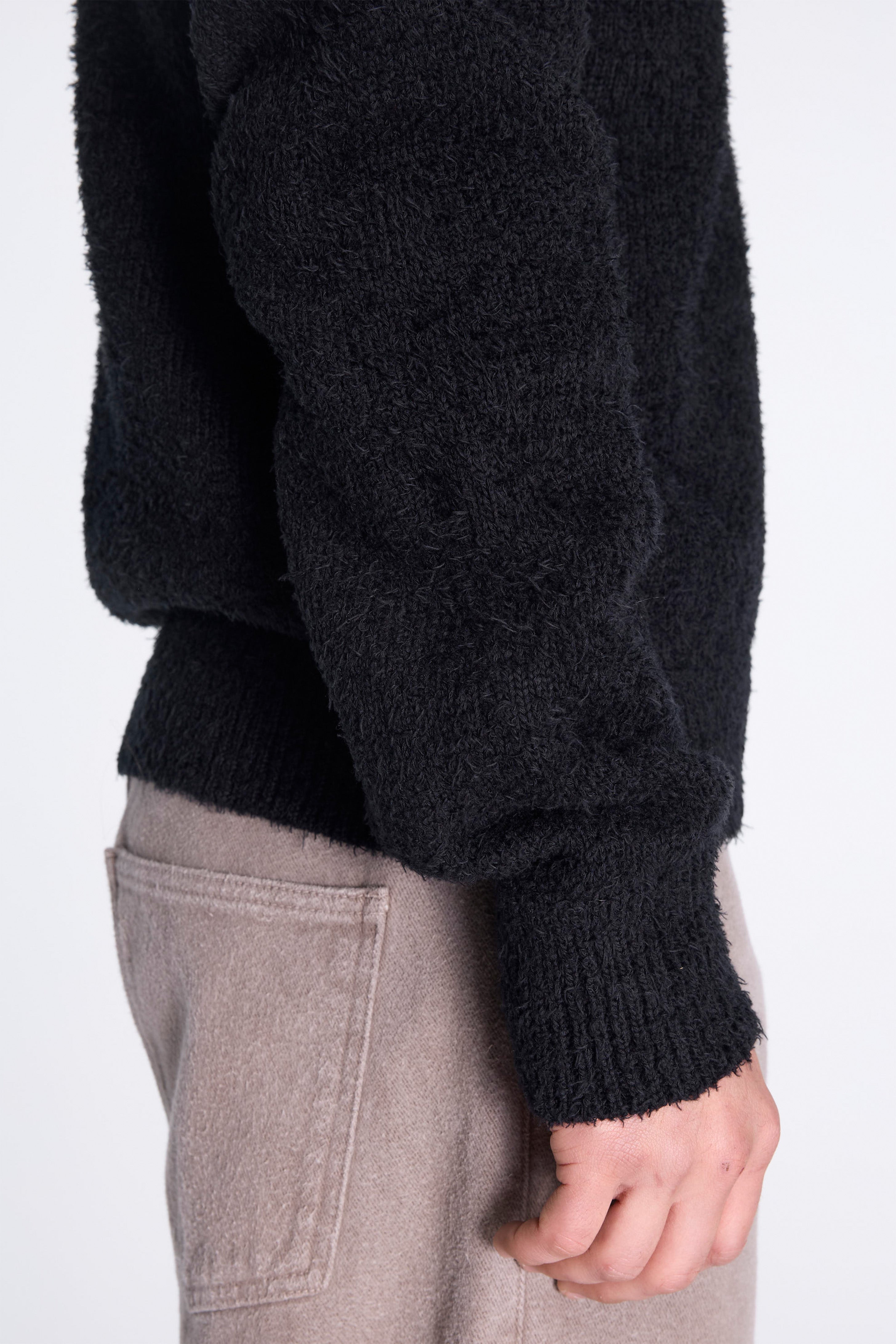 V-Neck Sweater Furry Black