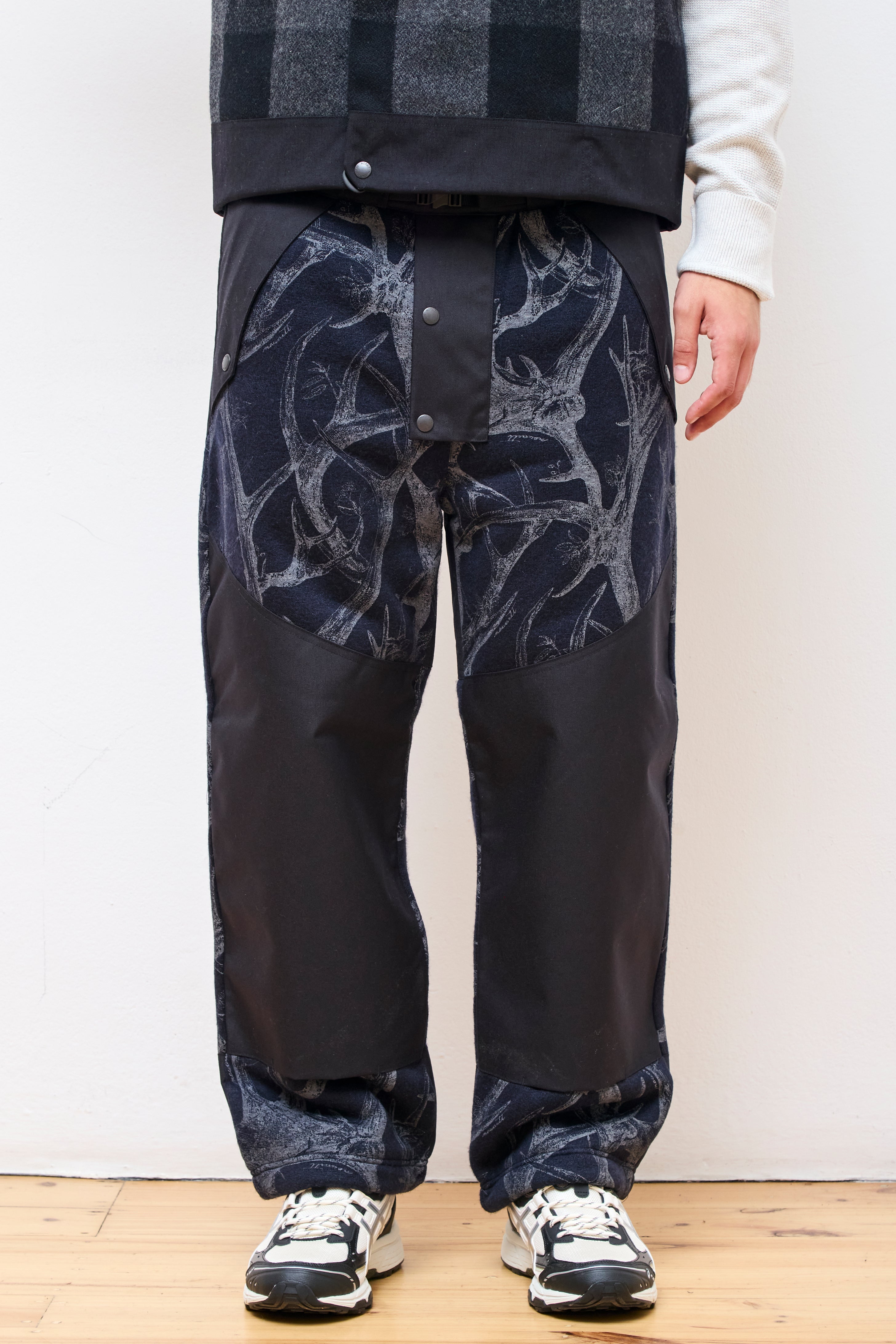 Horn Tree Print Wool Boa Pants Navy