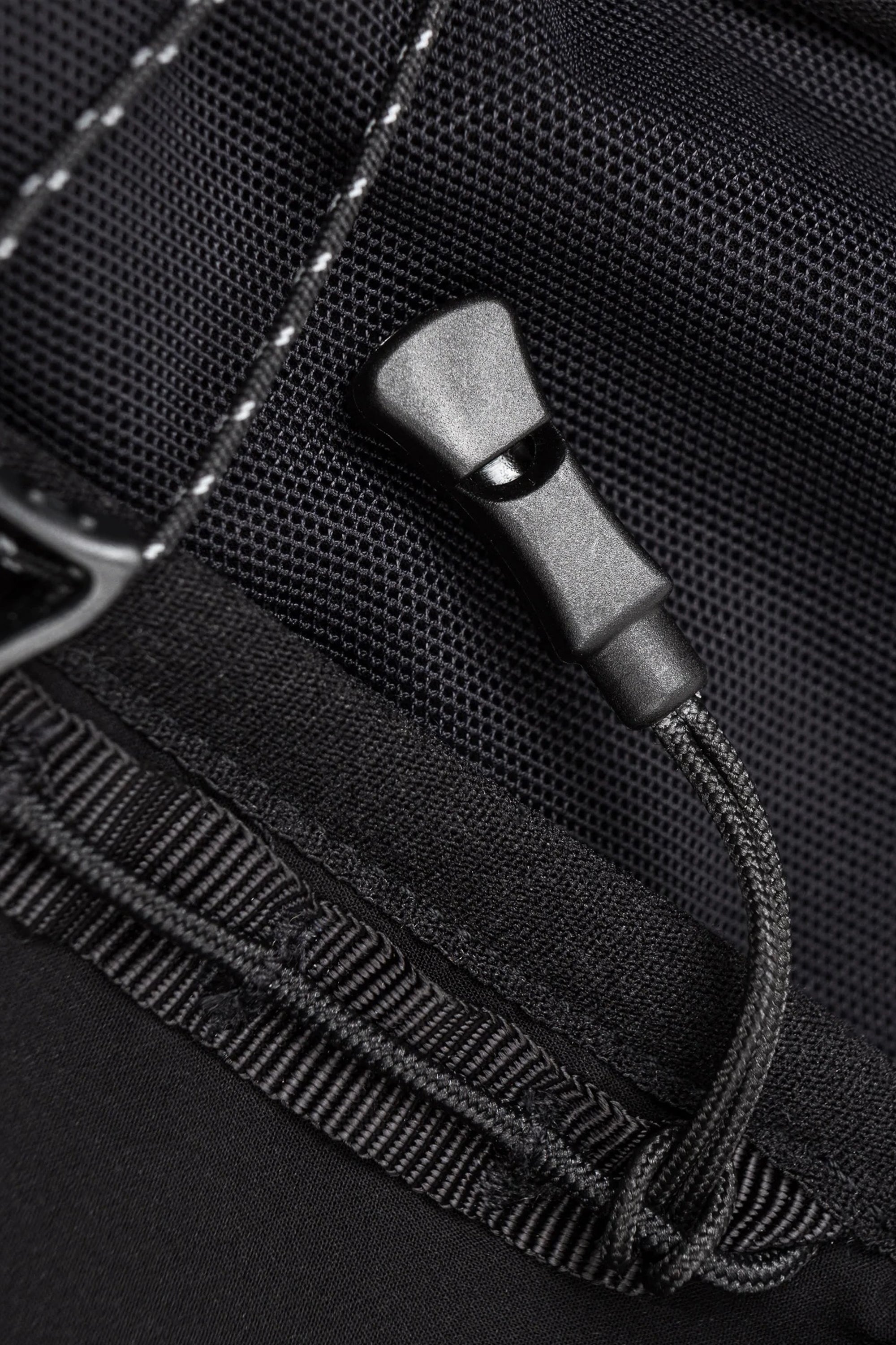 Satisfy Running Justice Cordura Hydration Vest Black HAVN