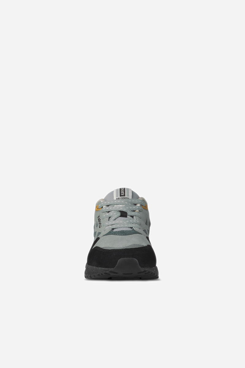 Legacy 96 Jet Black/Stormy Weather